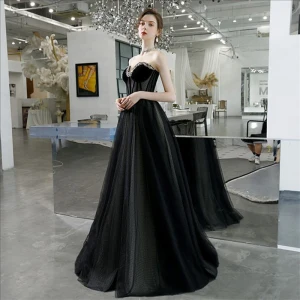Elegant Svart Ballkjoler 2020 Prinsesse Kjæreste Uten Ermer Rhinestone Beading Lange Ryggløse Formelle Kjoler