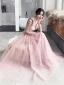 Chic / Belle Rose Bonbon Robe De Soirée 2020 Princesse V-Cou Manches Longues Appliques En Dentelle Longue Volants Dos Nu Robe De Ceremonie