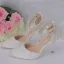Charmant Weiß Strass Perle Brautschuhe 2025 Knöchelriemen 9 cm Stilettos Spitzschuh Hochzeit Hochhackige