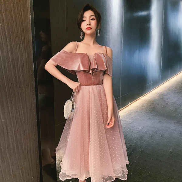 Chic / Belle Rougissant Rose Daim Robe Demoiselle D'honneur 2021 Princesse Encolure Carrée Manches Courtes Dos Nu Thé Longueur Robe Pour Mariage