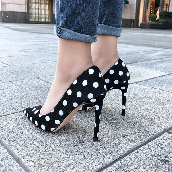 Snygga / Fina Svarta Casual Pumps 2019 Läder Prickig 10 cm Stilettklackar Spetsiga Pumps