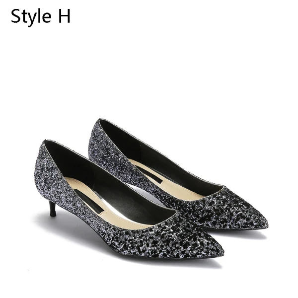 Schöne Silber Abend Pumps 2019 Leder Pailletten 4 cm Stilettos Spitzschuh Low Heel Pumps