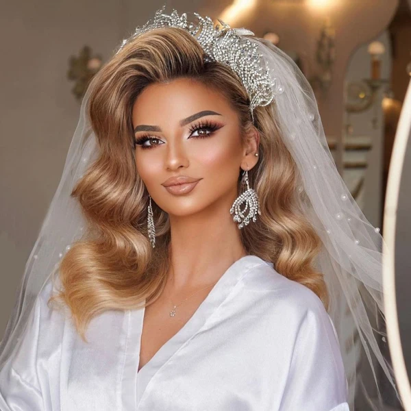Sjarmerende Sølv Rhinestone Tiara Har Tilbehor 2022 Bryllup Tilbehør