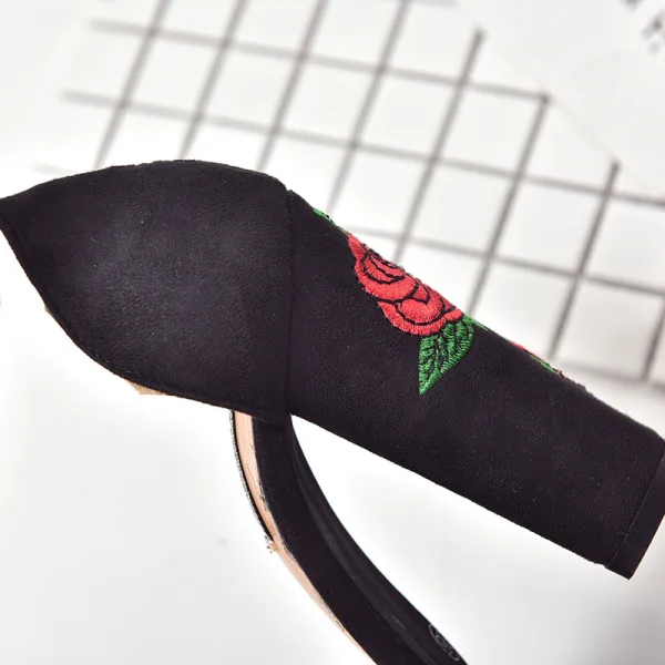 Abordable Noire Vêtement de rue Sandales Femme 2020 Brodé Fleur 9 cm Talons Épais Peep Toes / Bout Ouvert Sandales