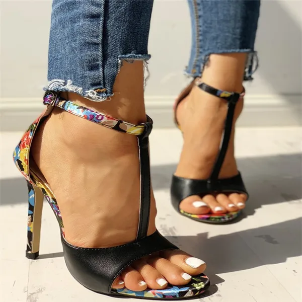 Chic / Beautiful Red Outdoor / Garden Floral Womens Sandals 2020 T-Strap 10 cm Stiletto Heels Open / Peep Toe Sandals