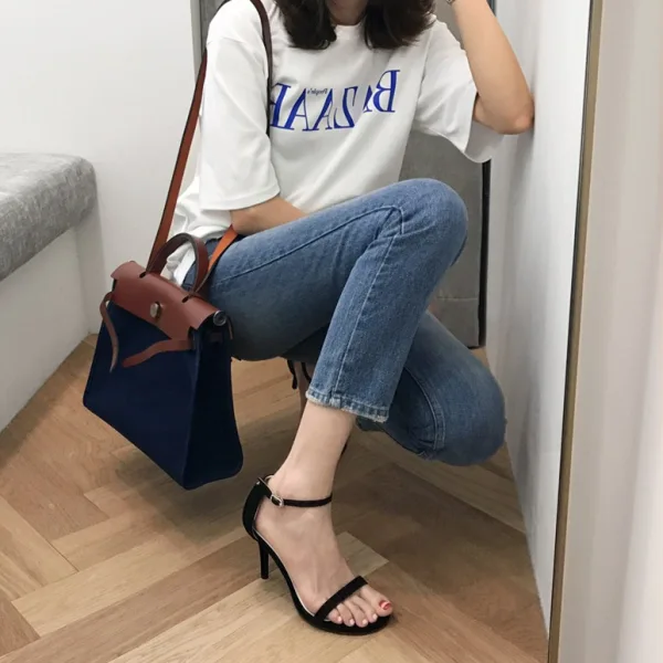 Enkla Sommar Grå Gatukläder Sandaler Dam 2020 Mocka Ankelband 8 cm Stilettklackar Peep Toe Sandaler