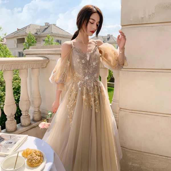 Chic / Beautiful Champagne Bridesmaid Dresses 2021 A-Line / Princess V-Neck Beading Pearl Sequins Lace Flower Short Sleeve Backless Floor-Length / Long Bridesmaid Wedding Party Dresses