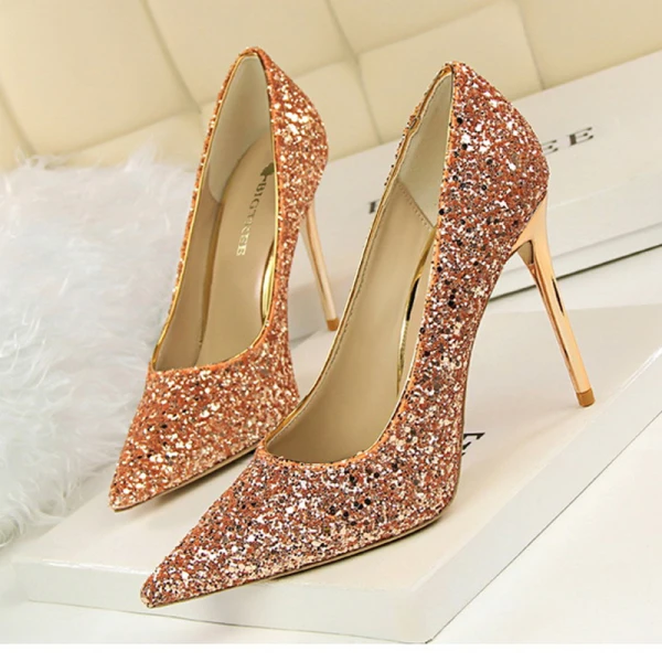 Glittrande Champagne Afton Paljetter Pumps 2021 Högklackade 9 cm Stilettklackar Spetsiga Pumps