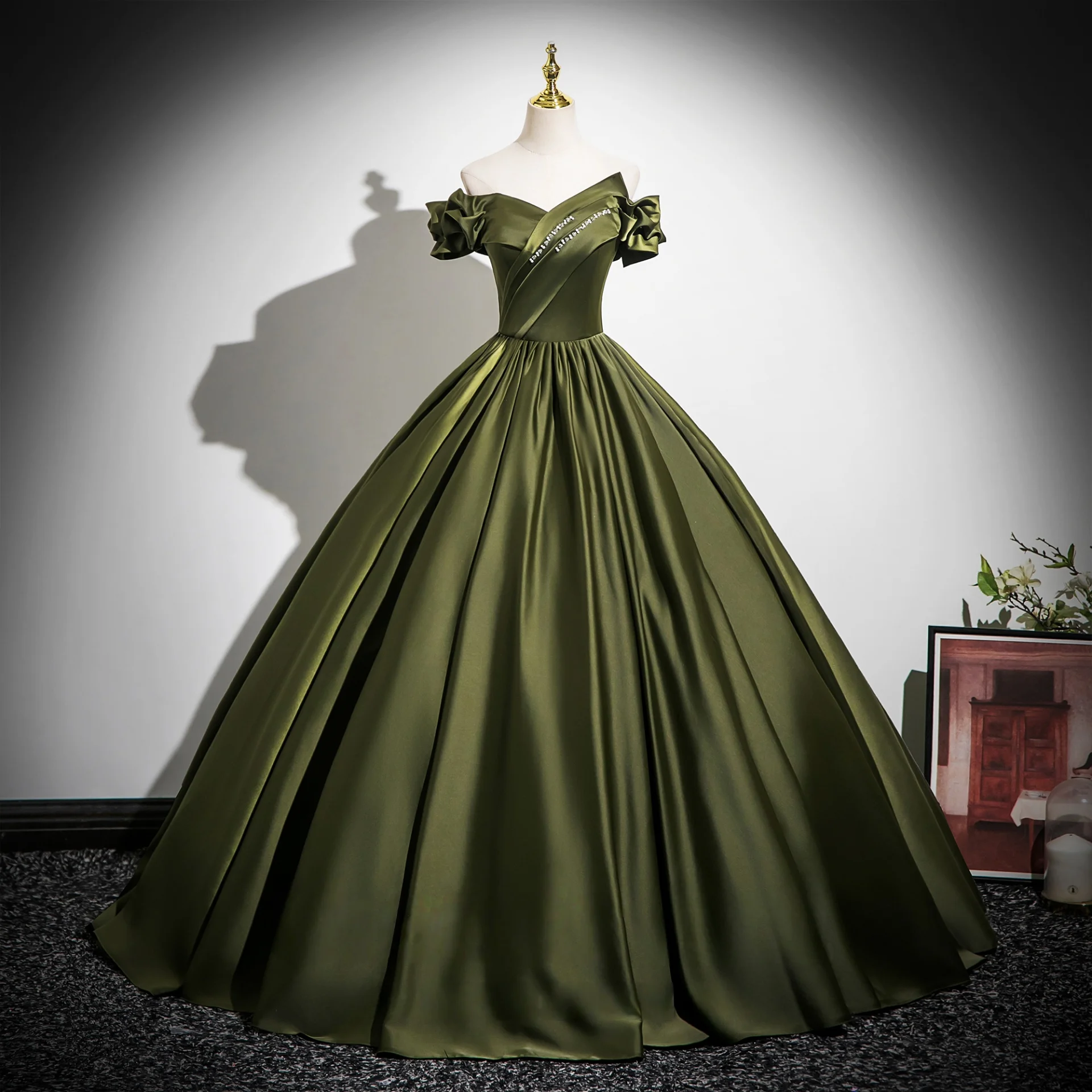 Midi V Neck Off Shoulder Gown Vintage Retro Dark Green Satin Prom Dresses  2025 Ball Gown Off-The-Shoulder Short Sleeve