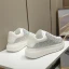 Charmig Multi-Färger Platt Bröllop Rhinestone Pärla Sneakers 2022 Läder Pande Zote Toe Brudskor