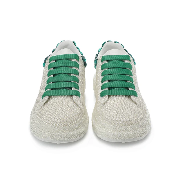 Charmig Multi-Färger Platt Bröllop Rhinestone Pärla Sneakers 2022 Läder Pande Zote Toe Brudskor