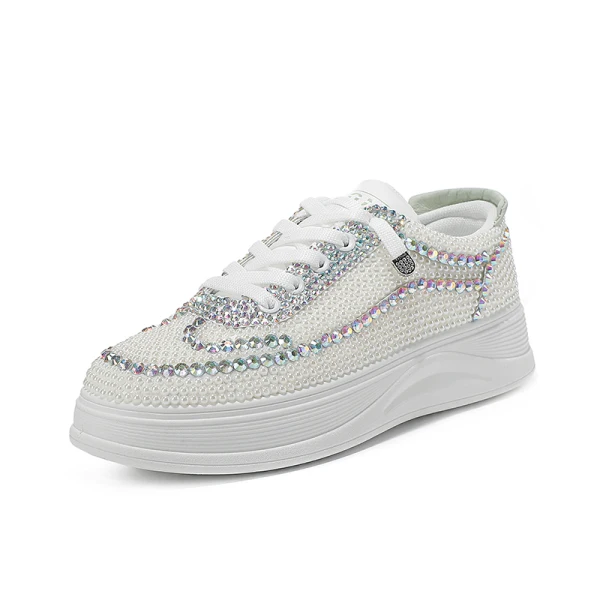 Bekväm Elfenben Pärla Rhinestone Bröllop Sneakers 2022 Läder Pande Zote Toe Brudskor