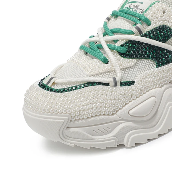 Bekväm Elfenben Rhinestone Pärla Bröllop Sneakers 2022 Läder Pande Zote Toe Brudskor