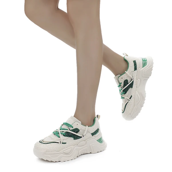 Bekväm Elfenben Rhinestone Pärla Bröllop Sneakers 2022 Läder Pande Zote Toe Brudskor