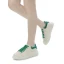 Charmig Multi-Färger Platt Bröllop Rhinestone Pärla Sneakers 2022 Läder Pande Zote Toe Brudskor