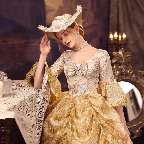 Medeltida Vintage Guld Balklänningar 2024 Korsade remmar 3D Spets Utskrift U-Hals 3/4 ärm Balklänning Domstol Tåg Cosplay Bal Formella Klänningar