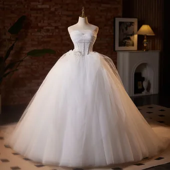 Modest White Ball Gown Wedding Dresses 2025 Strapless Sleeveless Backless Floor Length Long Wedding