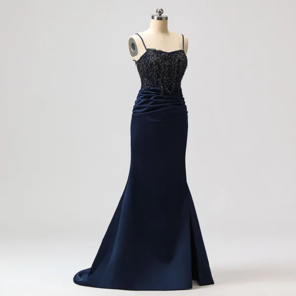 Sexy Dos Nu Bretelles Spaghetti Robe De Soirée Bleu Marine Trompette / Sirène Robe De Bal 2024 Bretelles croisées Perlage Train De Balayage Satin Sans Manches