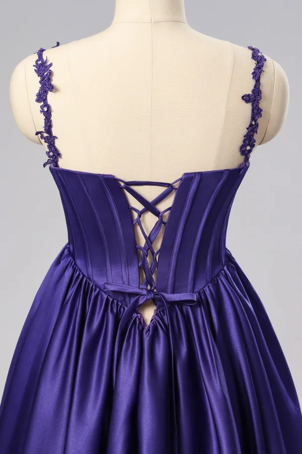 Prinsessa Purple Satin Korsett Balklänningar 2024 Spets Spaghettiband Formella Klänningar Korsade remmar Långa Ärmlös