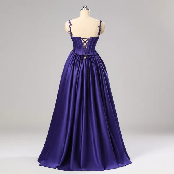 Prinsessa Purple Satin Korsett Balklänningar 2024 Spets Spaghettiband Formella Klänningar Korsade remmar Långa Ärmlös
