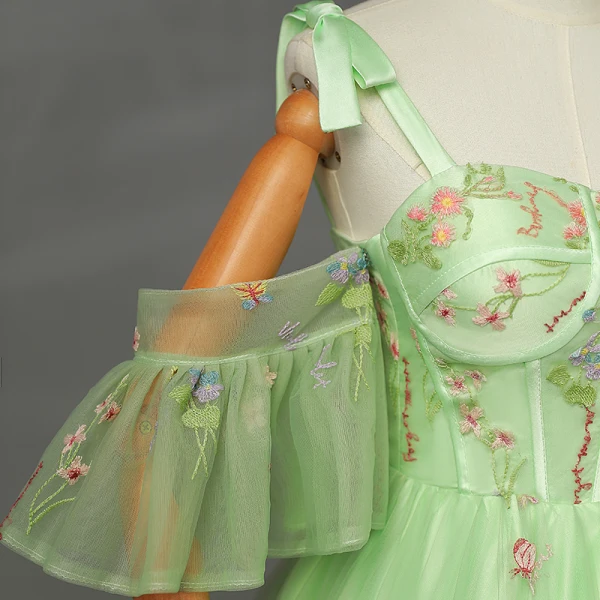 Fairytale Sage Green Embroidered Floral Prom Dresses 2023 Floor-Length / Long Formal Dresses Spaghetti Straps Ball Gown