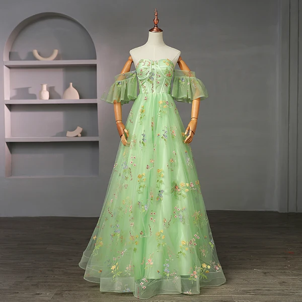 Fairytale Sage Green Embroidered Floral Prom Dresses 2023 Floor-Length / Long Formal Dresses Spaghetti Straps Ball Gown