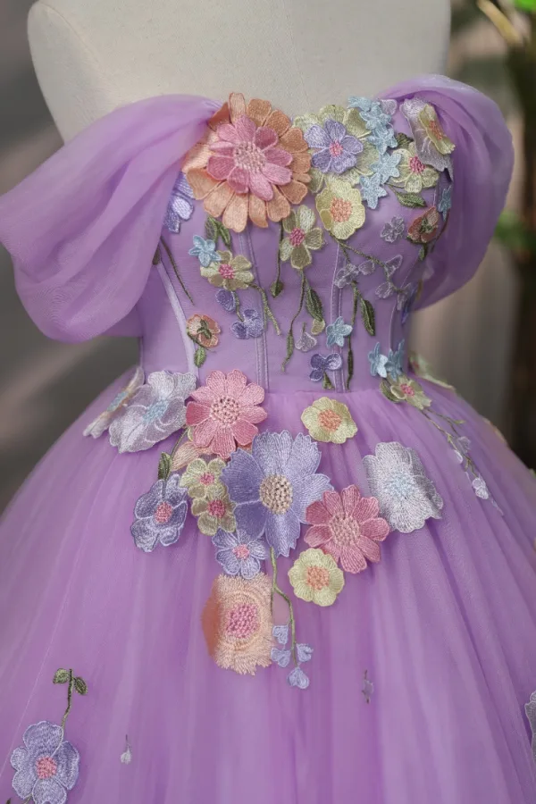 Fairytale A-Line / Princess Lilac Prom Dresses 2023 Strapless Engagement Outdoor / Garden Ball Gown Flower Formal Dresses