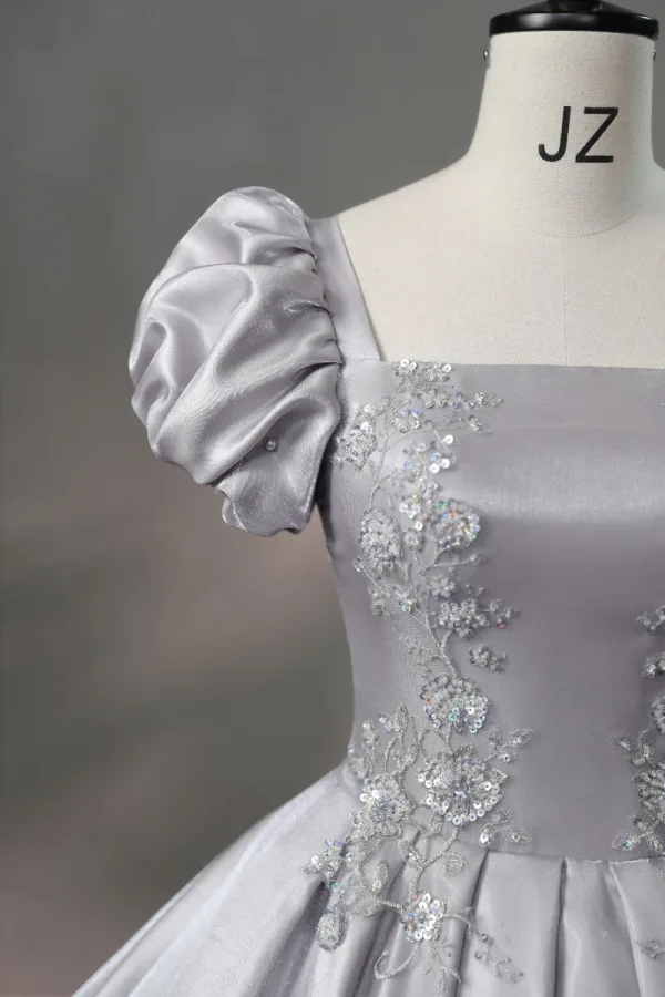 Elegant Grey Beading Pearl Sequins Satin Prom Dresses 2024 Ball Gown Square Neckline Puffy Short Sleeve Backless Floor-Length / Long Prom Formal Dresses