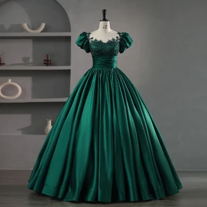 Élégant Vert Foncé Satin Perlage En Dentelle Fleur Robe De Bal 2023 Robe Boule Encolure Dégagée Gonflée Manches Courtes Longue Promo Robe De Ceremonie