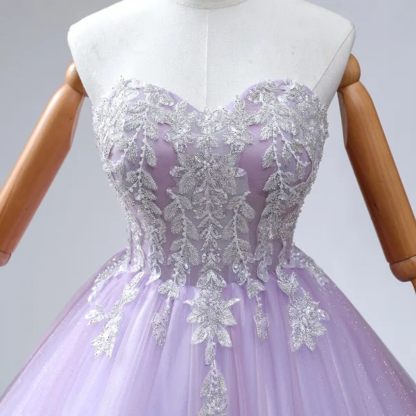 Sparkly Quinceañera Ballkjole Lavendel Ballkjoler 2024 Kryssede Stropper Beading Blad Lange Tyll Kjæreste Uten Ermer Formelle Kjoler