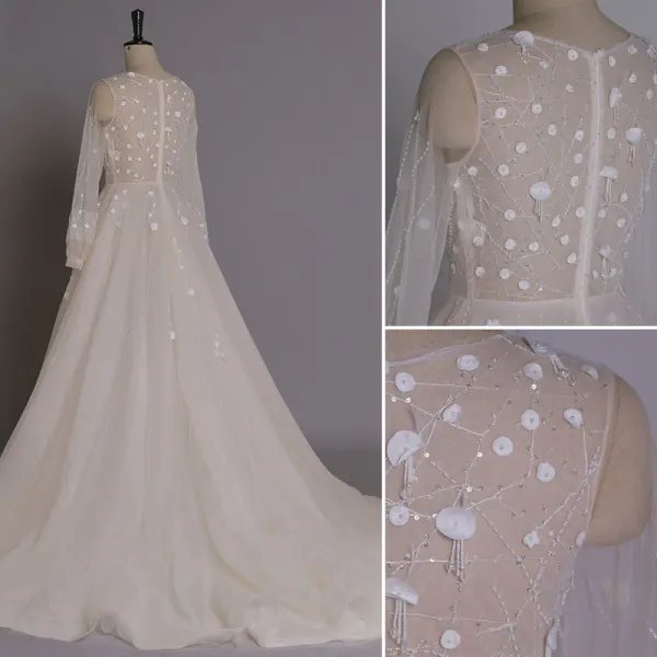 Luxe Fait main Champagne Robe De Mariée 2017 Princesse Encolure Dégagée Manches Longues Perlage Tulle Chapel Train