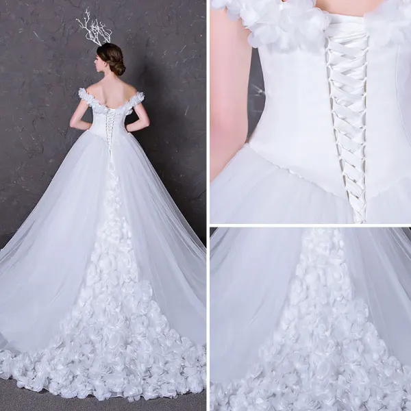 Chic / Beautiful Flower Wedding Dresses 2017 Off-The-Shoulder Outdoor / Garden White Ball Gown