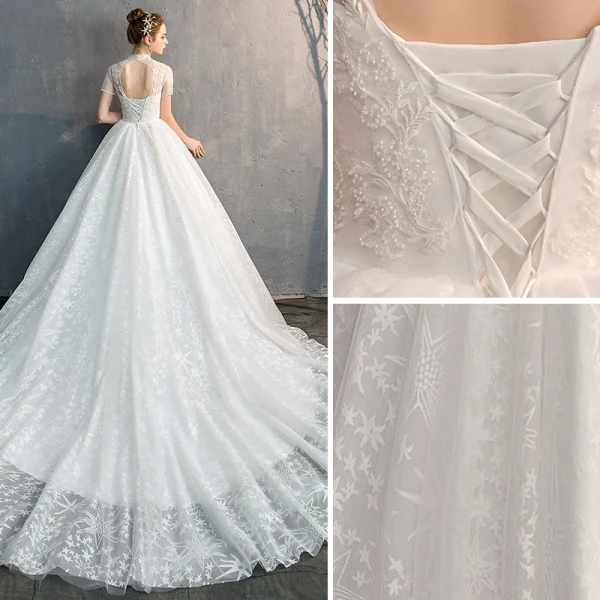 Élégant Ivoire Robe De Mariée 2019 Robe Boule Encolure Dégagée Perlage Cristal En Dentelle Fleur Manches Courtes Dos Nu Cathedral Train