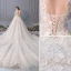 Elegante Champagne Trouwjurken 2019 A lijn Ronde Hals Parel Appliques Kant Bloem Lange Mouwen Ruglooze Royal Train