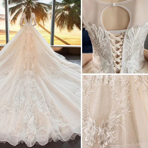 Elegante Champagne Trouwjurken 2019 Baljurk Ronde Hals Kralen Kant Bloem Kapmouwen Ruglooze Royal Train