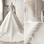 Classique Ivoire Robe De Mariée 2019 Princesse Encolure Dégagée En Dentelle Fleur 1/2 Manches Chapel Train