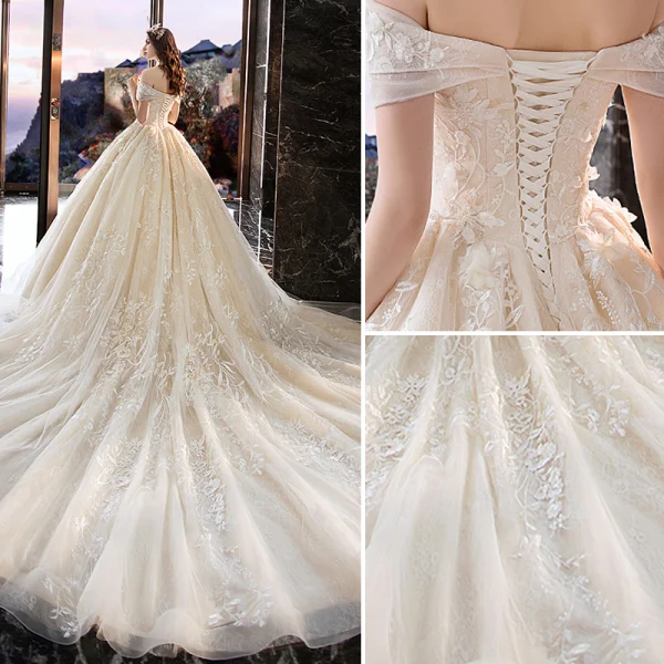Chic / Belle Ivoire Robe De Mariée 2019 Princesse De l'épaule Appliques En Dentelle Fleur Manches Courtes Dos Nu Cathedral Train