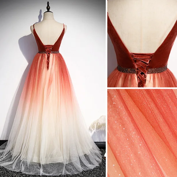 Moderne / Mode Dégradé De Couleur Rouge Glitter Robe De Bal 2021 Princesse Bretelles Spaghetti Faux Diamant Ceinture Sans Manches Dos Nu Longue Robe De Ceremonie
