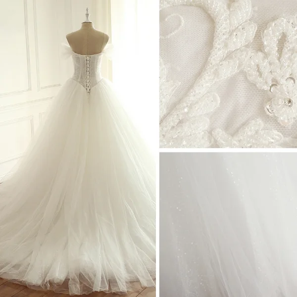 Elegante Weiß Handgefertigt Perlenstickerei Brautkleider 2018 Ballkleid Pailletten Off Shoulder Rückenfreies Ärmellos Kathedrale Schleppe Hochzeit