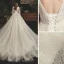 Elegante Champagne Trouwjurken 2019 A lijn V-Hals Kralen Parel Kant Bloem Mouwloos Ruglooze Cathedral Train