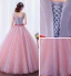 Mode Pink Ballkleider 2019 Ballkleid Applikationen Rundhalsausschnitt Perle Spitze Blumen Schleife Ärmellos Rückenfreies Lange Festliche Kleider