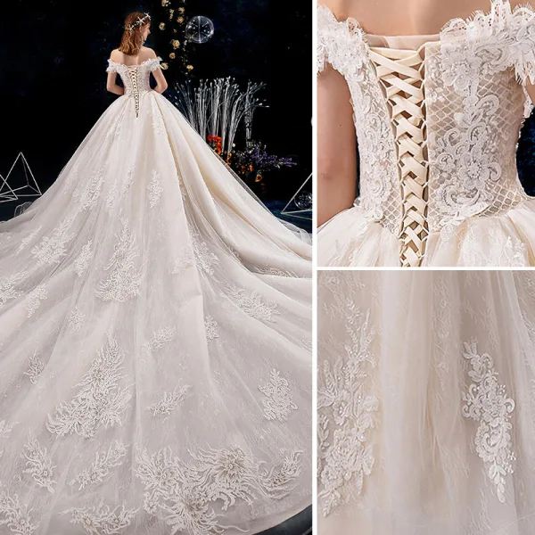 Edles Champagner Brautkleider / Hochzeitskleider 2019 A Linie Off Shoulder Perlenstickerei Perle Pailletten Spitze Blumen Ärmellos Rückenfreies Königliche Schleppe