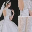 Élégant Haut de Gamme Ivoire Robe Boule Robe De Mariée 2021 Encolure Dégagée Perlage En Dentelle Fleur Manches Courtes Dos Nu Royal Train Mariage