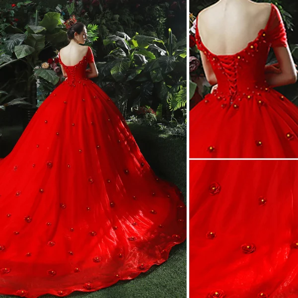 Haut de Gamme Rouge Robe De Mariée 2019 Robe Boule V-Cou Perle Faux Diamant Appliques Manches Courtes Dos Nu Chapel Train