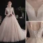 Charmant Champagner Brautkleider / Hochzeitskleider 2019 A Linie V-Ausschnitt Perlenstickerei Pailletten Spitze Blumen Ärmellos Rückenfreies Kapelle-Schleppe