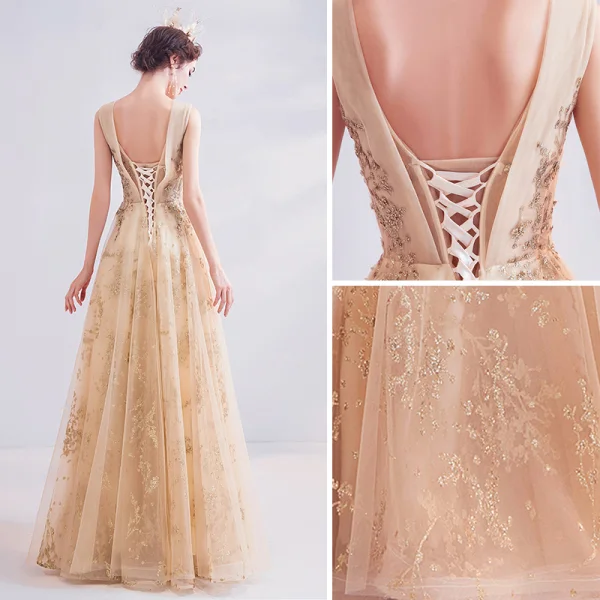 Charmig Guld Aftonklänningar 2020 Prinsessa Urringning Rhinestone Glittriga / Glitter Paljetter Ärmlös Halterneck Långa Formella Klänningar