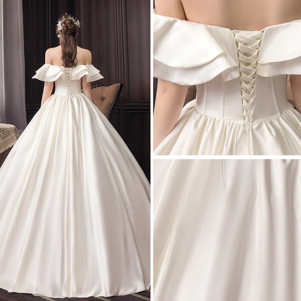 Modest / Simple Ivory Wedding Dresses 2020 Ball Gown Off-The-Shoulder Short Sleeve Backless Floor-Length / Long