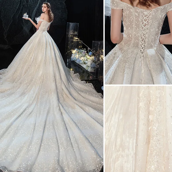 Luxury / Gorgeous Charming Champagne Wedding Dresses 2020 Ball Gown Ruffle Strapless Lace Sequins Short Sleeve Backless Royal Train