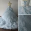 Elegante Himmelblau Ballkleider 2018 Ballkleid Mit Spitze Applikationen Bandeau Rückenfreies Fallende Rüsche Ärmellos Kapelle-Schleppe Festliche Kleider