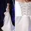 Charmant Blanche Volants en Cascade Plage Légère Robe De Mariée 2021 Princesse Satin Bustier Sans Manches Dos Nu Fendue devant Train De Balayage Mariage